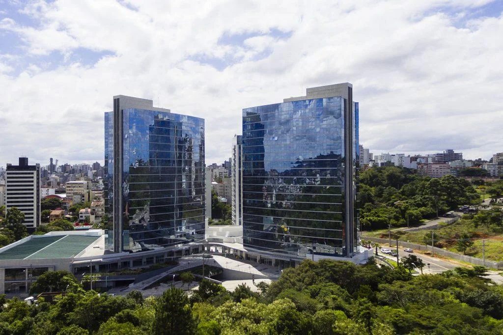 Predio-Office-Carlos-Gomes.webp